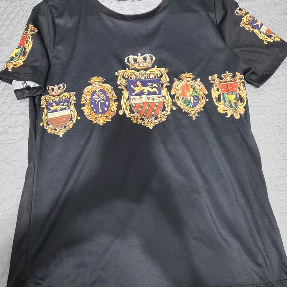 T-shirt - Picture 1 of 2